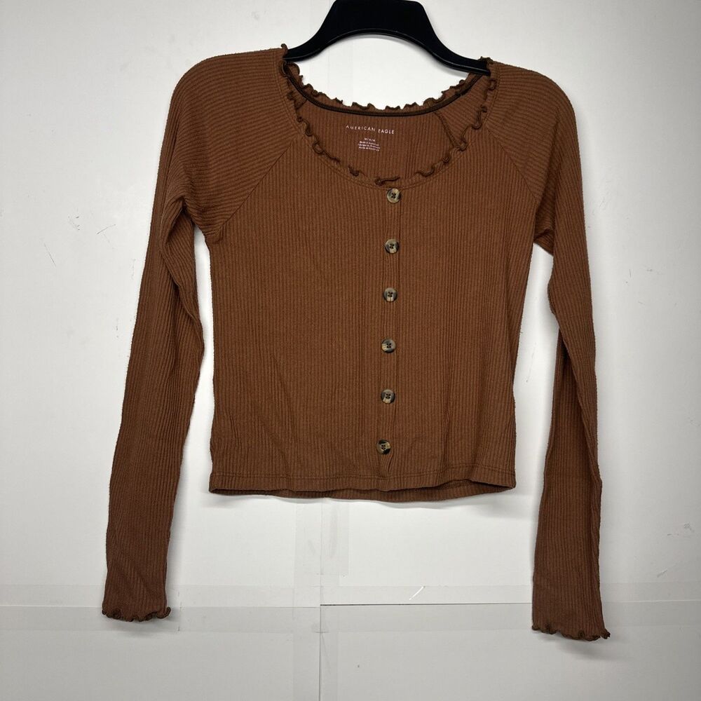 American Eagle Womens Long Sleeve Carmel Shirt Medium Henley Cropped Pullover